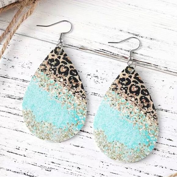 Leopard Pattern BabyBlue, Glittery Drop Hook Lightweight PU Leather Earrings NWT - Picture 2 of 8